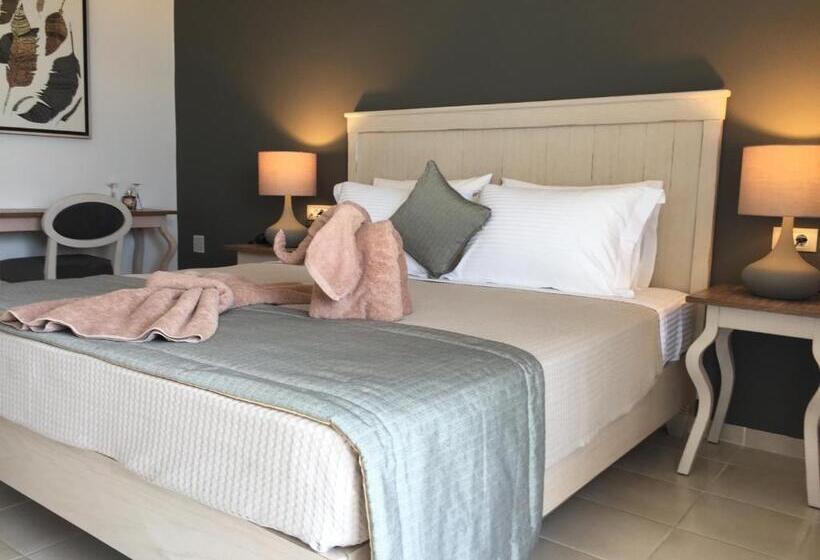 Hotel Kassandra Mare