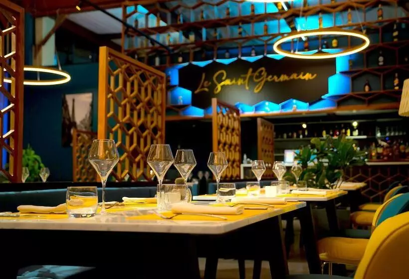 Le Louvre Hotel & Spa