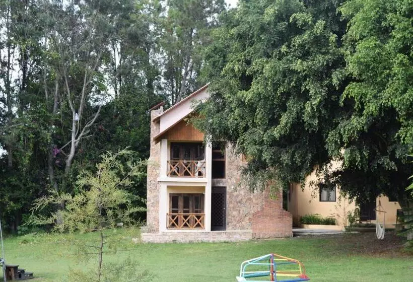 ホテル Rancho Constanza & Cabañas De La Montaña
