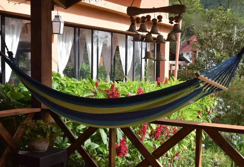 ホテル Rancho Constanza & Cabañas De La Montaña