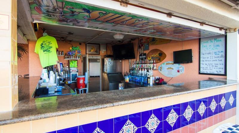 호텔 Sunset Vistas Two Bedroom Beachfront Suites