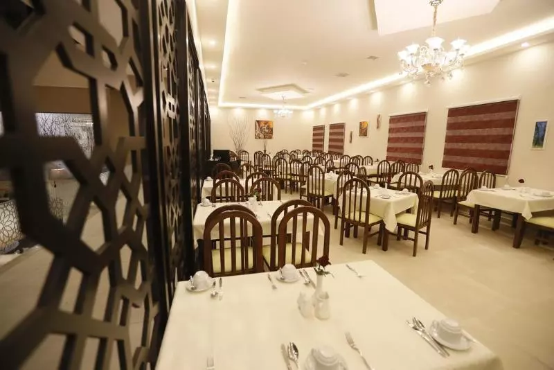 هتل The Signature