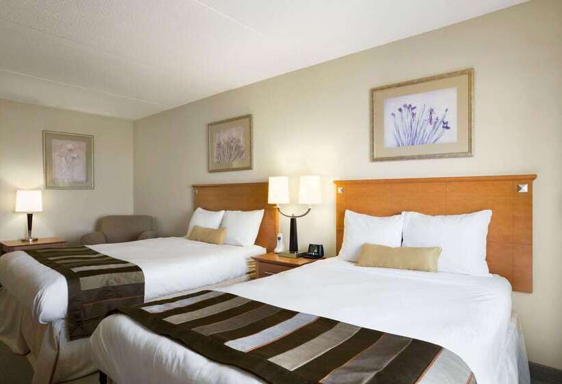 בית מלון כפרי Wingate By Wyndham Louisville East