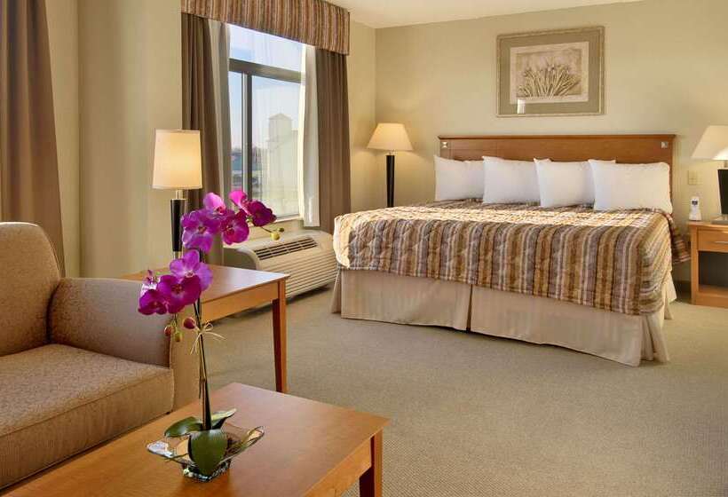 בית מלון כפרי Wingate By Wyndham Louisville East