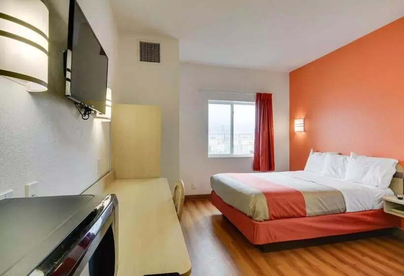 Motel 6 Montgomery, Al   Airport