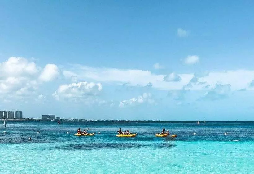 渡假胜地  Grand Oasis Palm