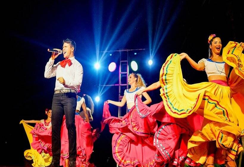 منتجع Grand Oasis Palm