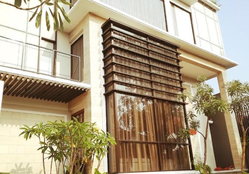 Otel The Nyaman Jakarta