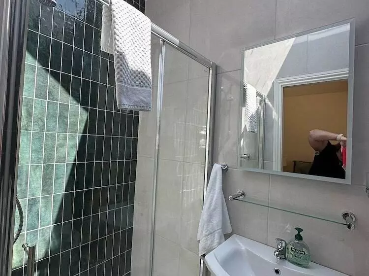 צימר Oranhill Lodge Guesthouse