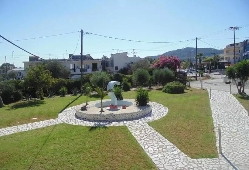 Family House Faliraki Studios Apartments