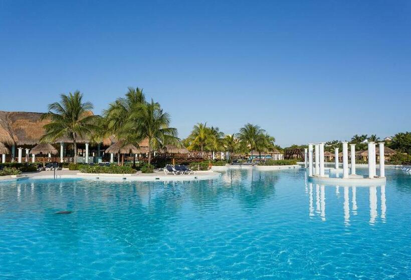 Grand Palladium Kantenah Resort & Spa - All Inclusive