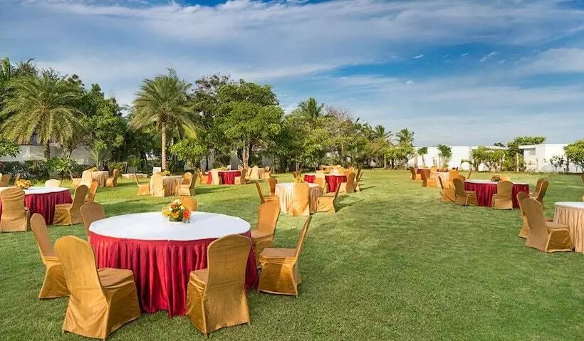 酒店 Chariot Beach Resort