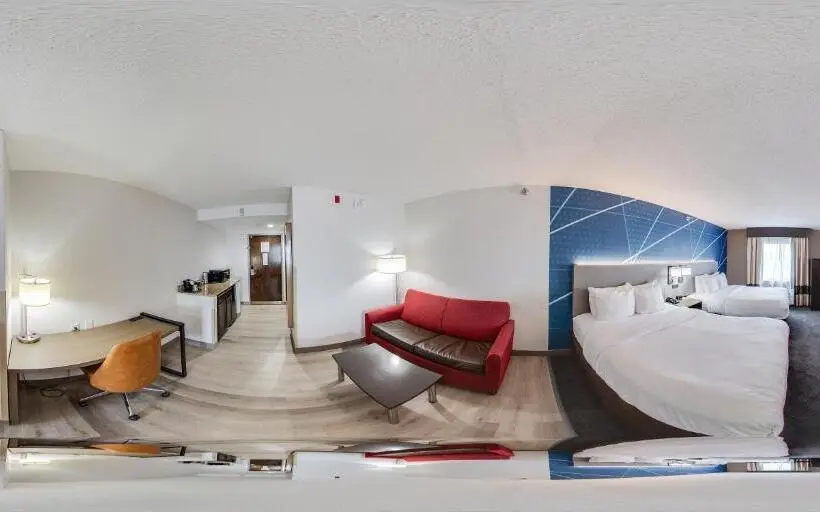 هتل Comfort Suites Columbus