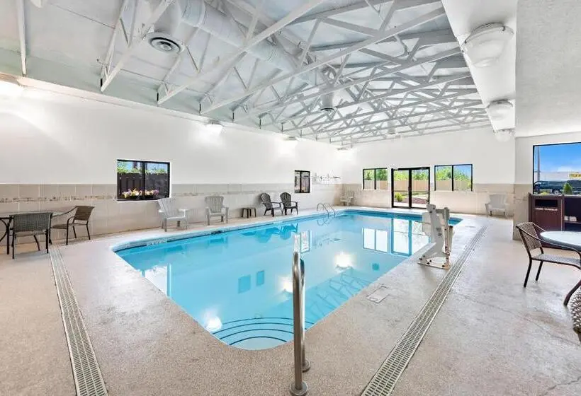 هتل Comfort Suites Columbus