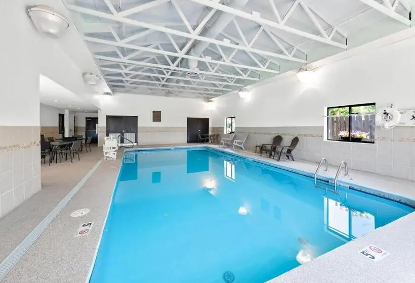 هتل Comfort Suites Columbus