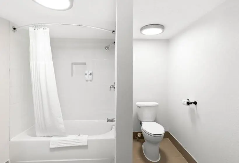هتل Comfort Suites Columbus