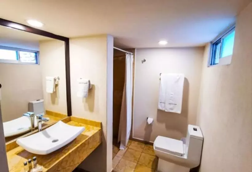 Country Hotel & Suites