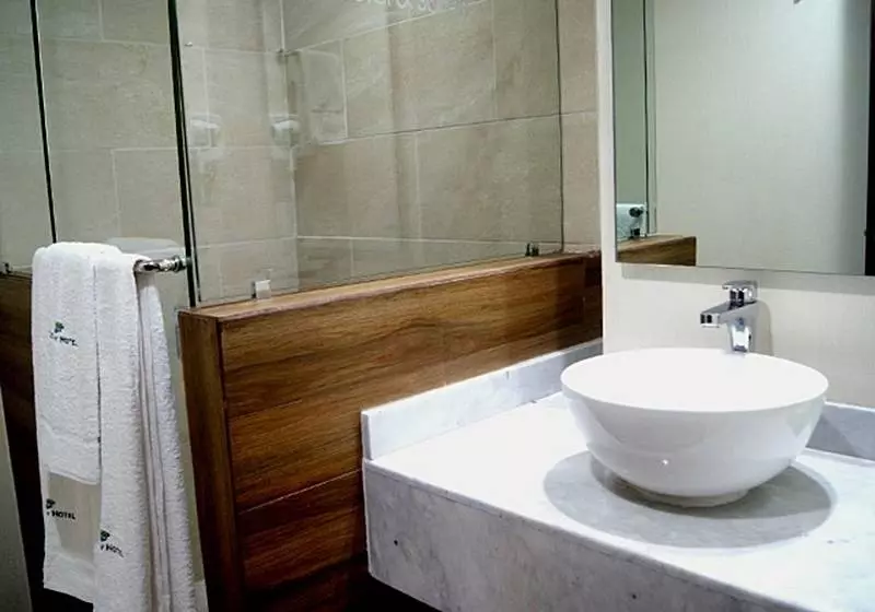 Country Hotel & Suites