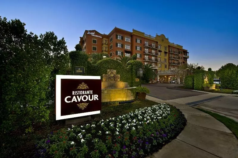 ホテル Granduca Houston