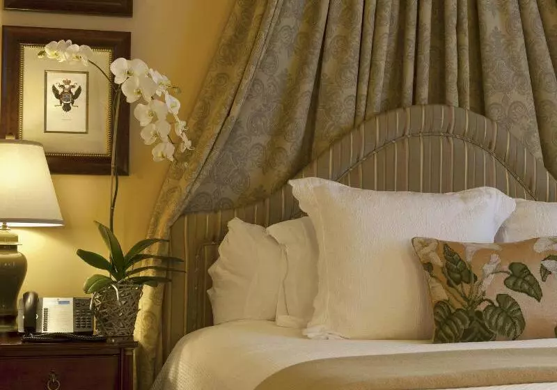 ホテル Granduca Houston