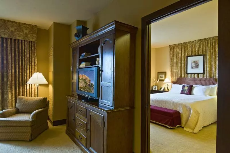 ホテル Granduca Houston