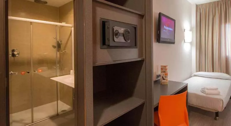 Отель H2 Fuenlabrada