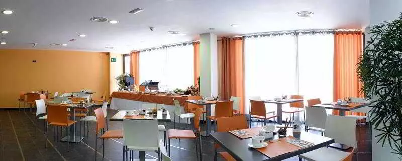 Отель H2 Fuenlabrada