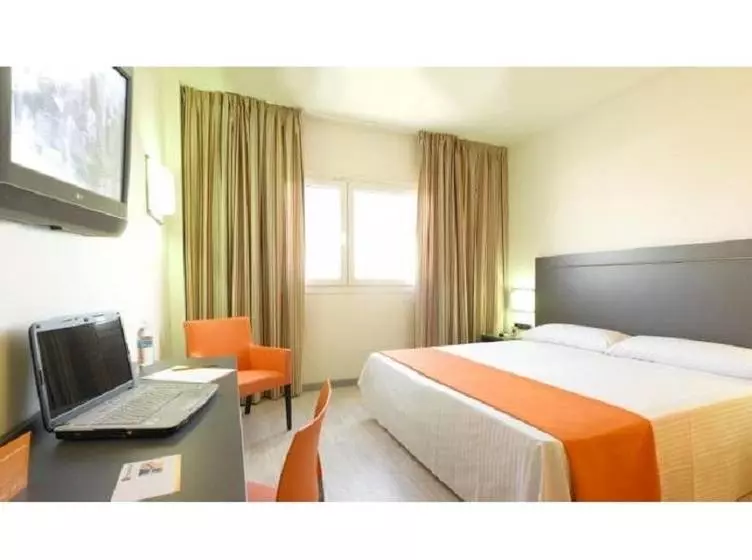 Отель H2 Fuenlabrada