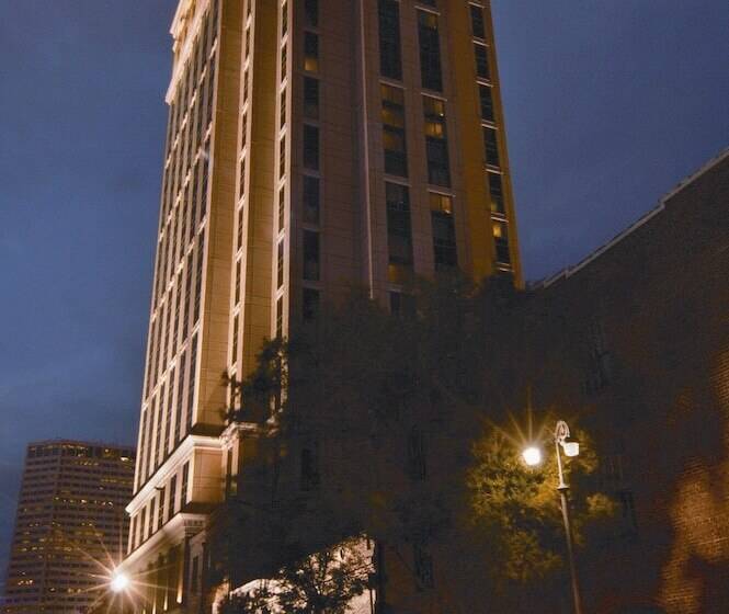 فندق Caesars New Orleans