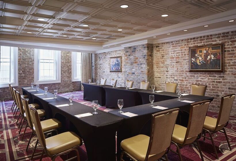 فندق Caesars New Orleans