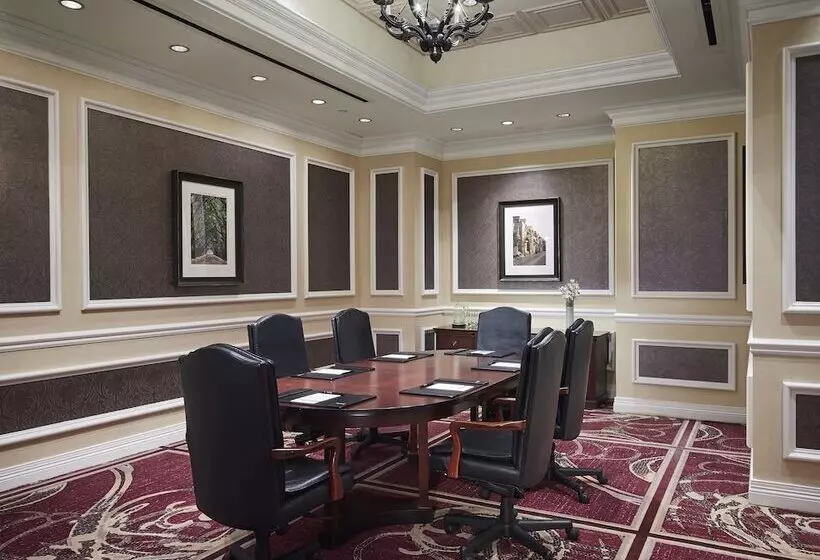 ホテル Caesars New Orleans