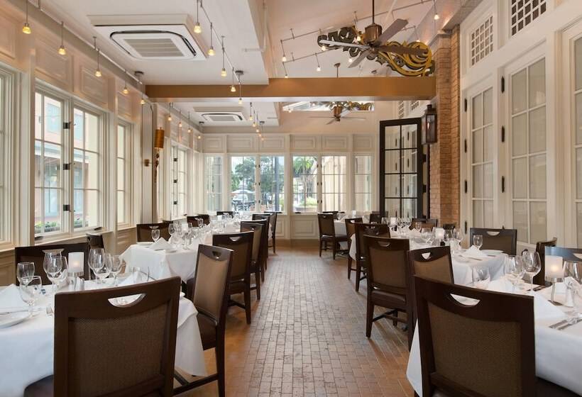 فندق Caesars New Orleans