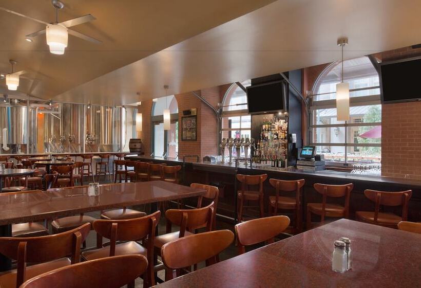 فندق Caesars New Orleans