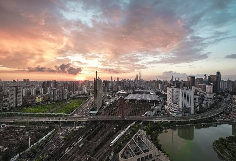 Otel Holiday Inn Shanghai Jing An By Ihg