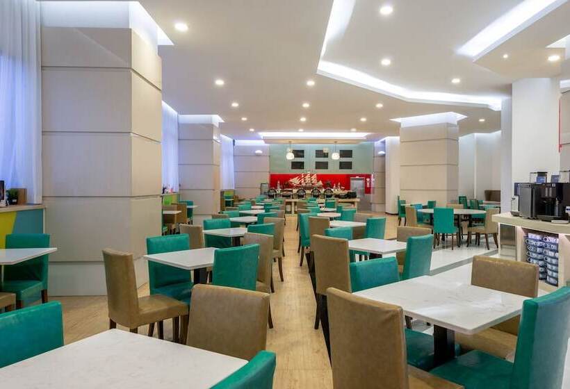 Otel Holiday Inn Shanghai Jing An By Ihg