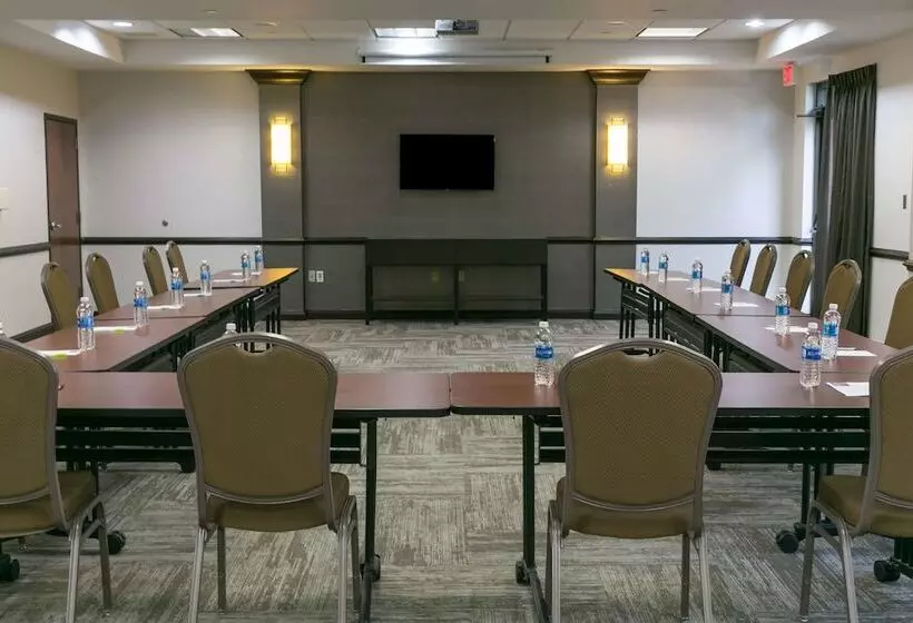 Отель Hyatt Place Detroit/utica