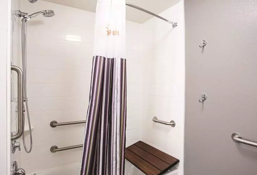 هتل La Quinta By Wyndham Baltimore N / White Marsh