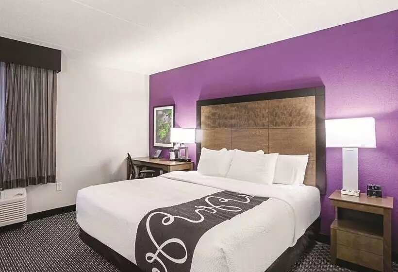 هتل La Quinta By Wyndham Baltimore N / White Marsh