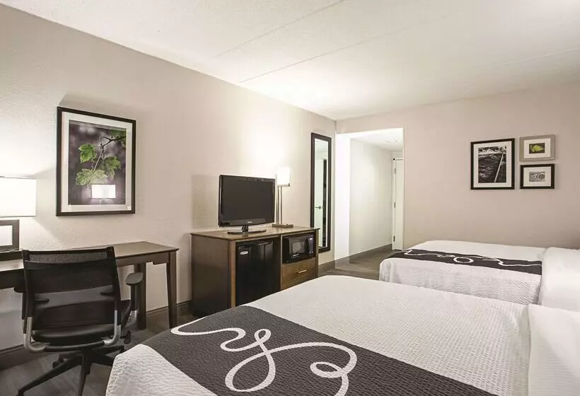 هتل La Quinta By Wyndham Baltimore N / White Marsh