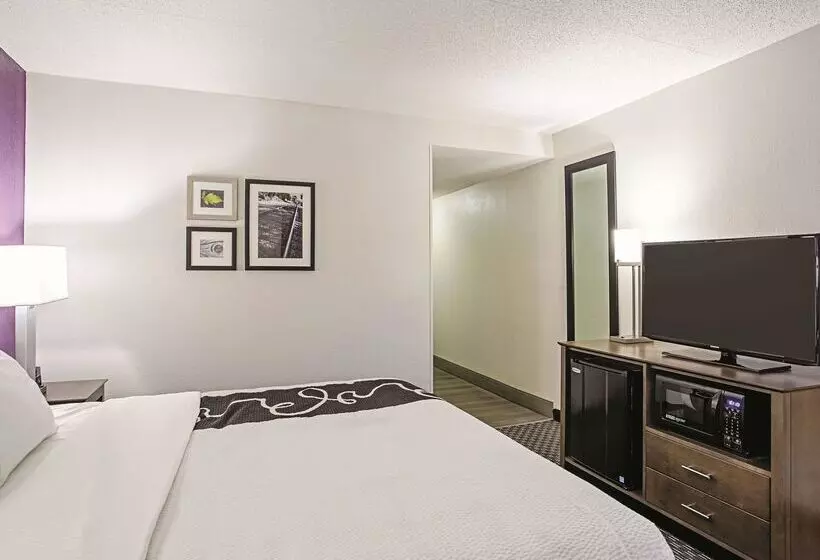 هتل La Quinta By Wyndham Baltimore N / White Marsh