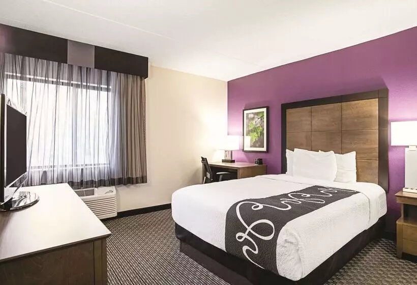 هتل La Quinta By Wyndham Baltimore N / White Marsh