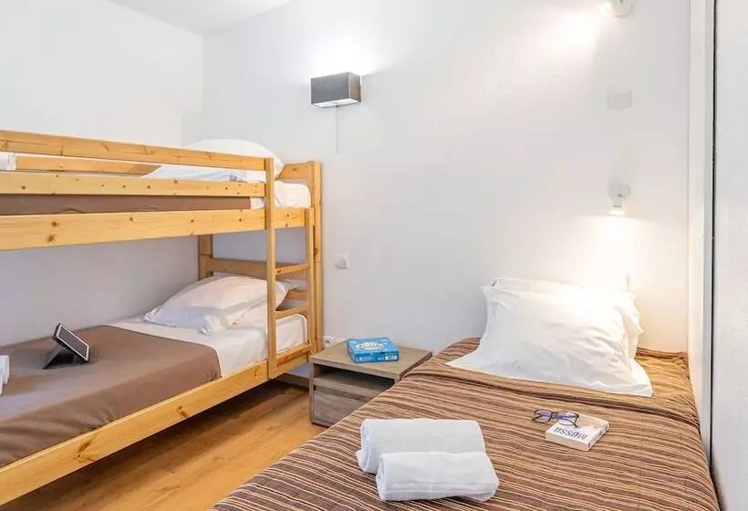 Отель Madame Vacances Les Cottages De Valjoly