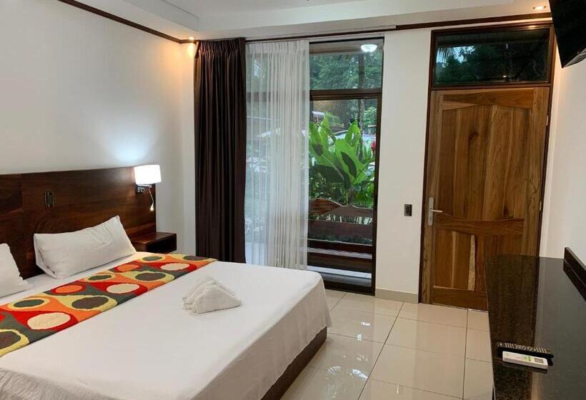 هتل Manuel Antonio Park