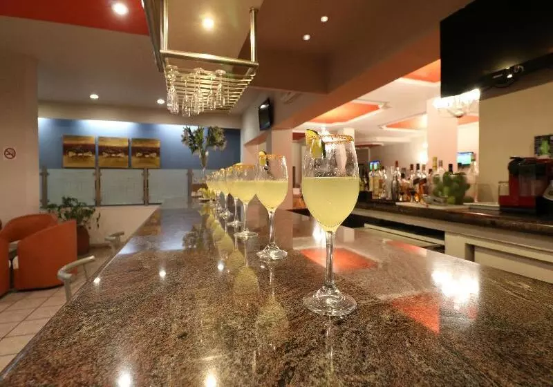 هتل Mision Aguascalientes Zona Sur