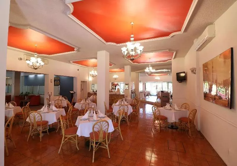 هتل Mision Aguascalientes Zona Sur