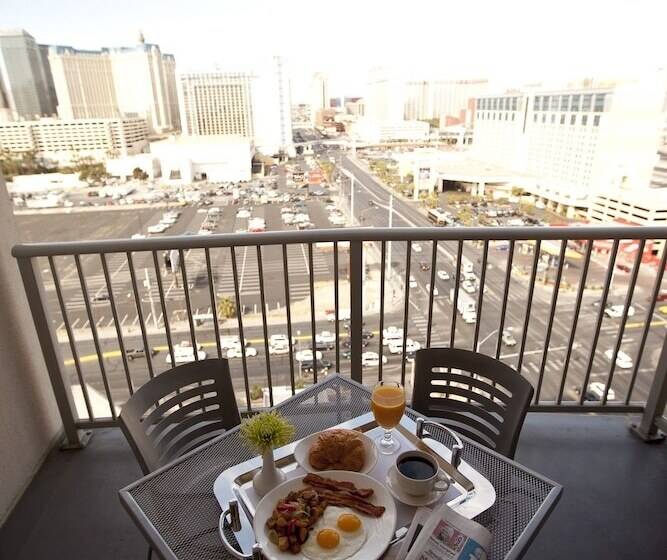 فندق The Platinum