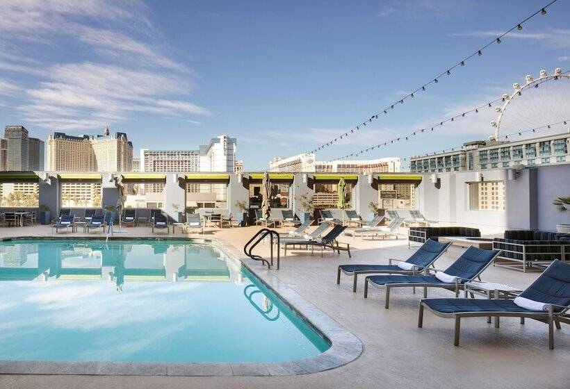 فندق The Platinum