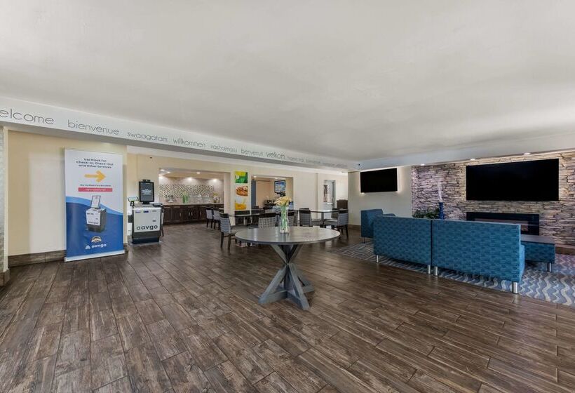 فندق Quality Inn & Suites Airport