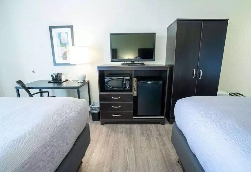 هتل Quality Inn Palm Beach International Airport