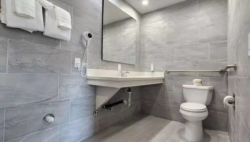 בית מלון כפרי The Grove At Pismo Beach